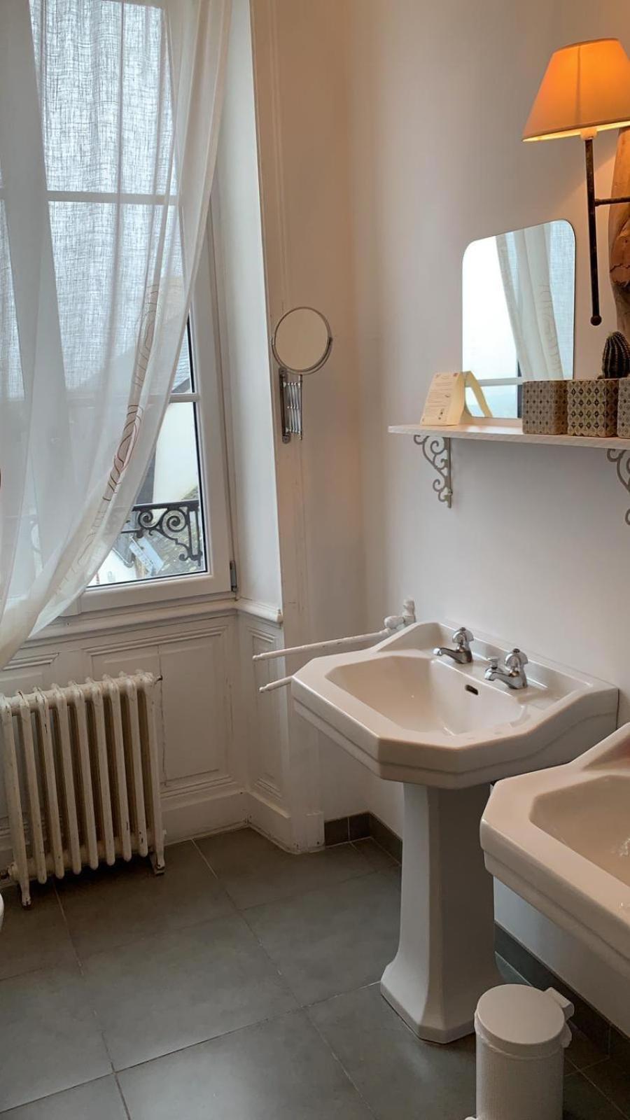 Bed and Breakfast Le 14 St Michel Жослен Номер фото